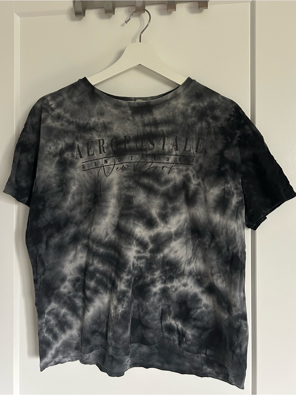 Aeropostale Black & Gray Tie-Dye Tee